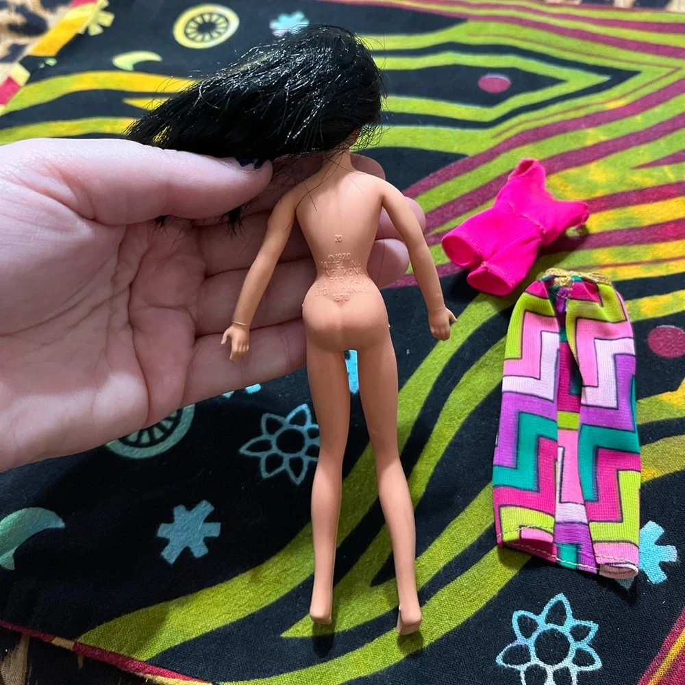 Vintage 1970’s Mattel Rock Flowers RARE Iris Black Hair 6 1/2” Fashion Doll